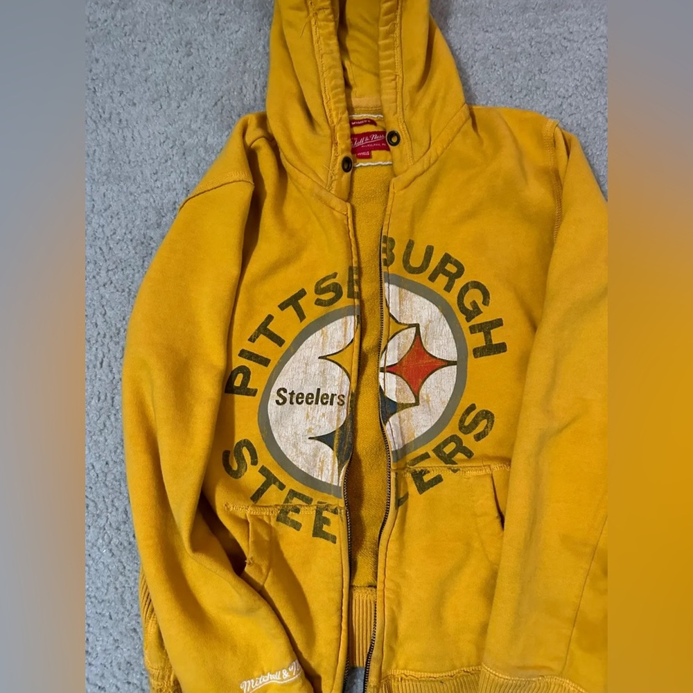 Vintage Women’s Steelers Jacket